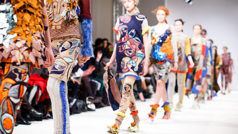 London Fashion Week News on Spring 2018 and LFWF fashion show
